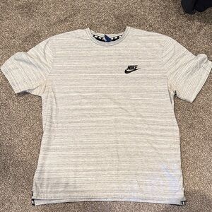 Nike shirt in size XL